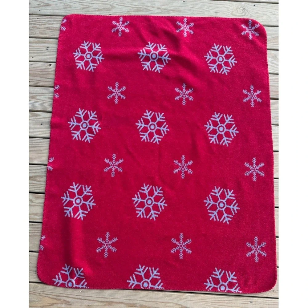 INUP Home Portugal Christmas Snowflake Blanket Red Gray 47x56 Holiday Cotton X